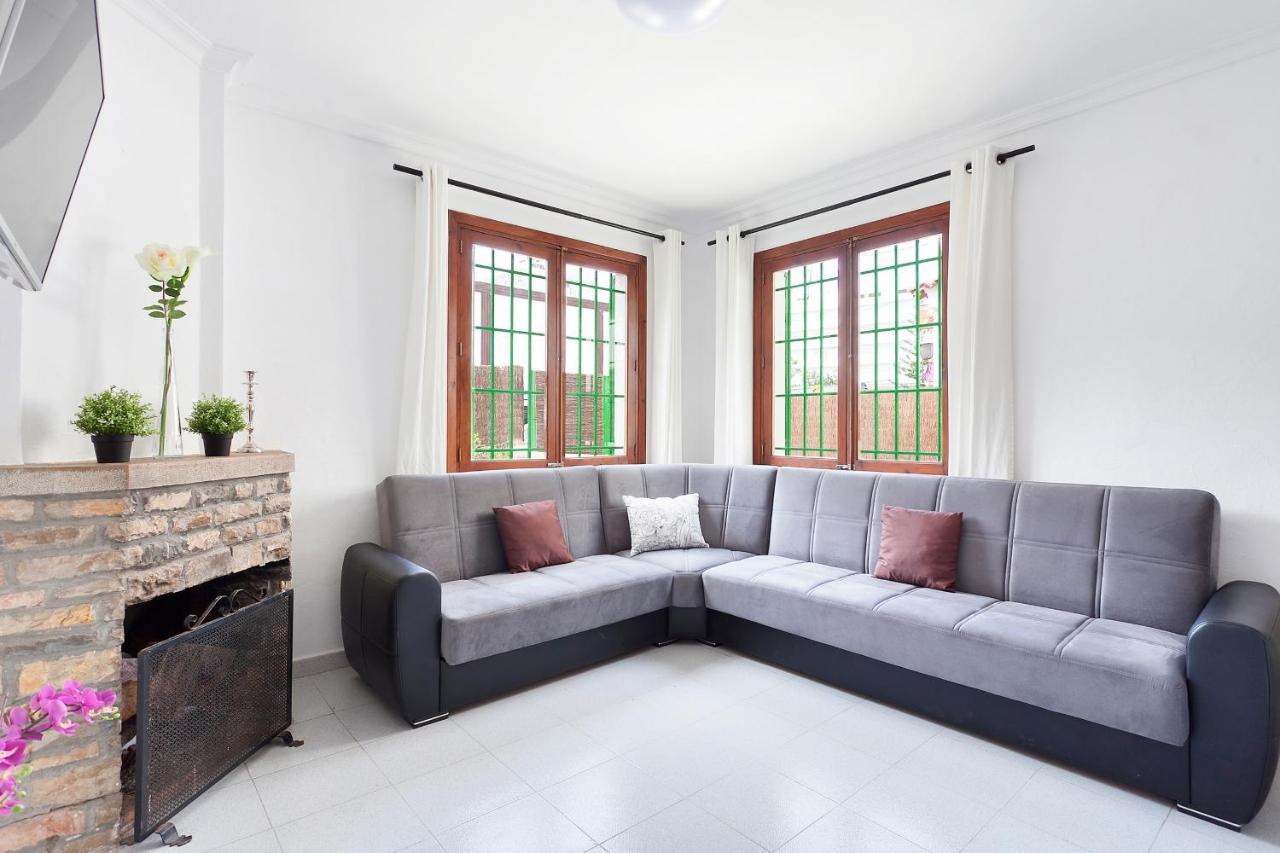 Villa Els Pins إل أرينال المظهر الخارجي الصورة